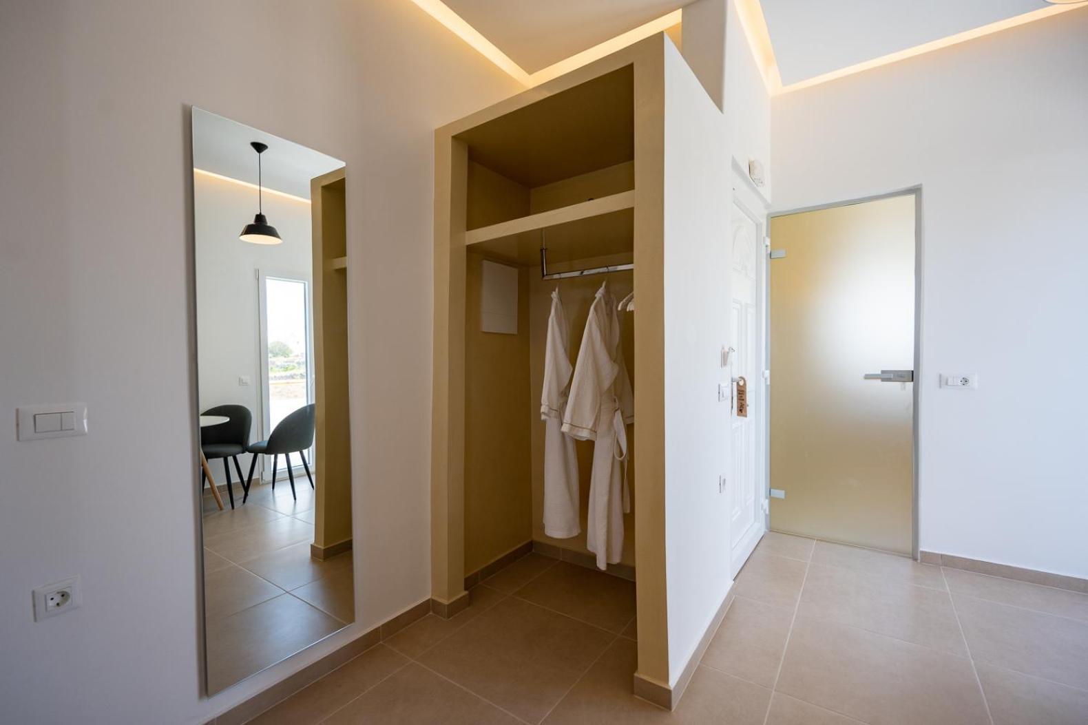 Theophrasti Suites Foinikiá Quarto foto